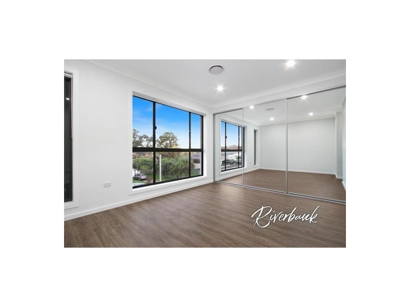 9B Cardigan St, Guildford NSW 2161