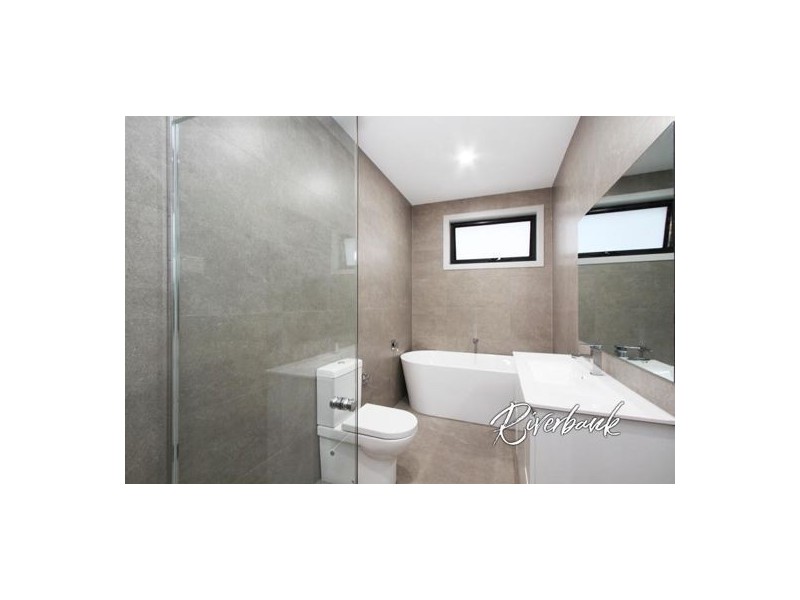 9B Cardigan St, Guildford NSW 2161