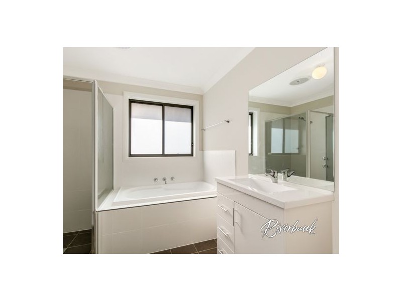 36 Kingsbury Street, Edmondson Park NSW 2174