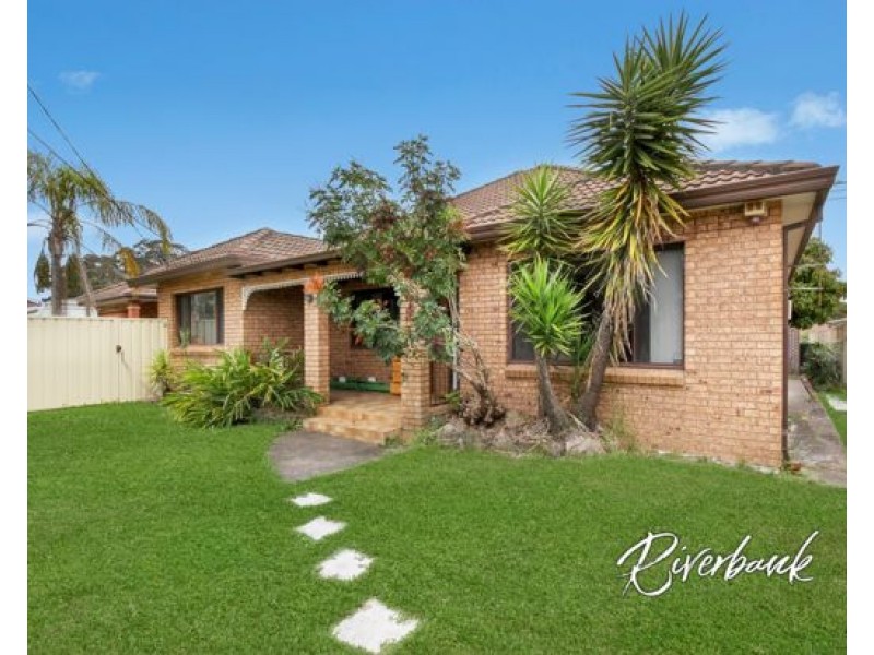 32 Centenary Road, Merrylands NSW 2160