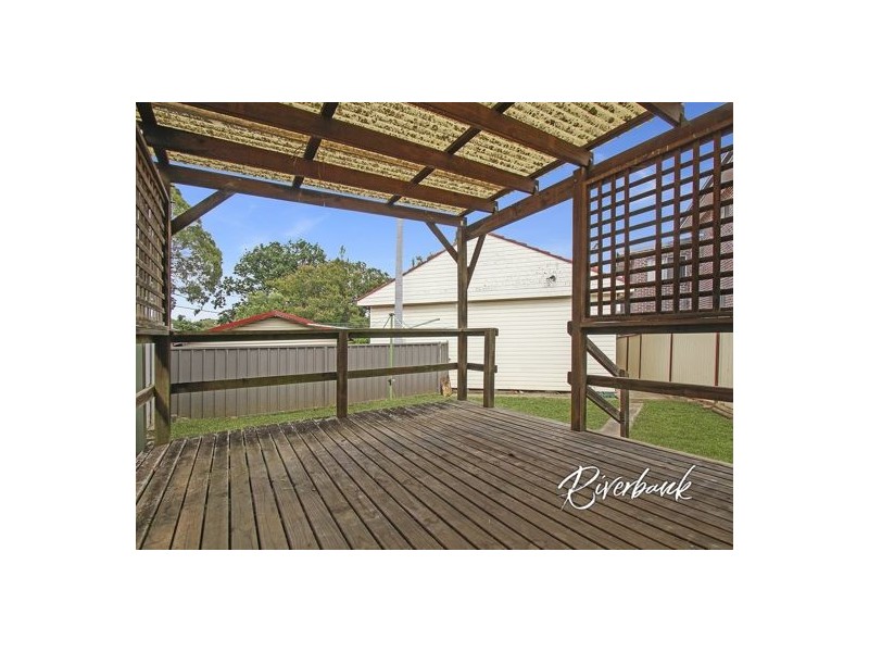 2 Newton St, Guildford NSW 2161