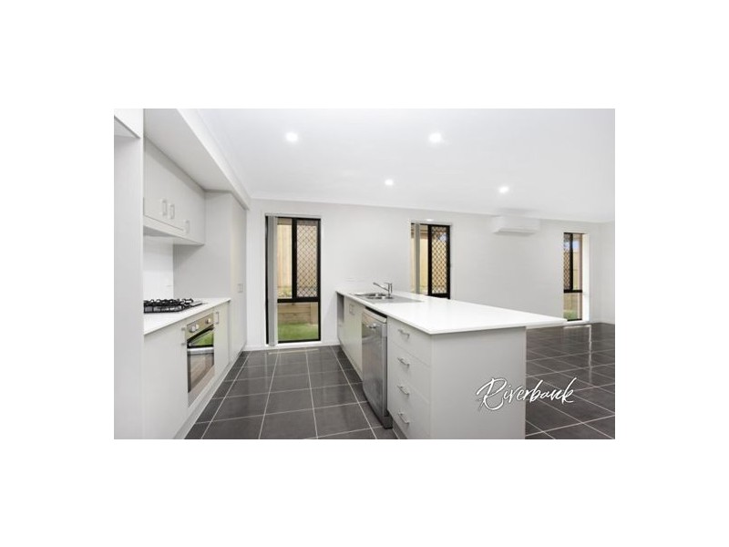 16 Vinny Road, Edmondson Park NSW 2174