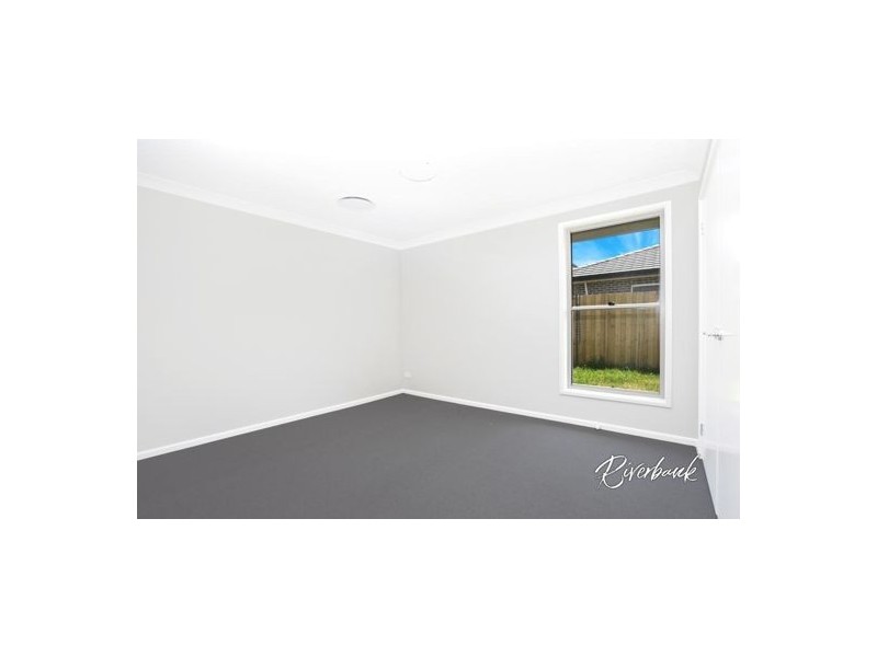 35 Dardanelles Road, Edmondson Park NSW 2174