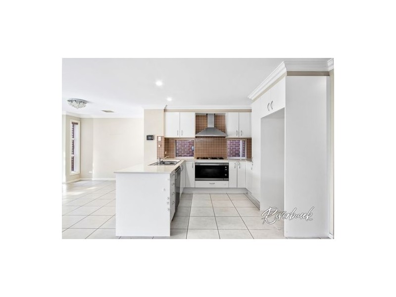 15 Baoma Avenue, Pemulwuy NSW 2145