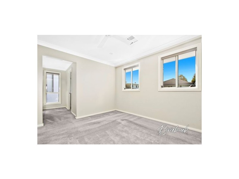 15 Baoma Avenue, Pemulwuy NSW 2145