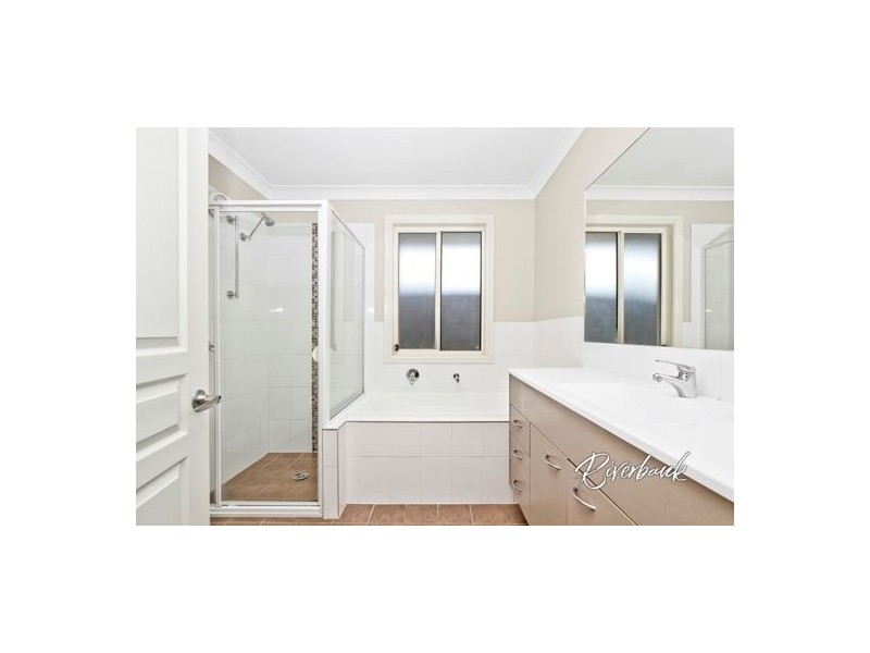 15 Baoma Avenue, Pemulwuy NSW 2145