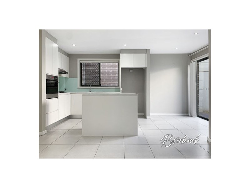 19 Burriang Way, Pemulwuy NSW 2145