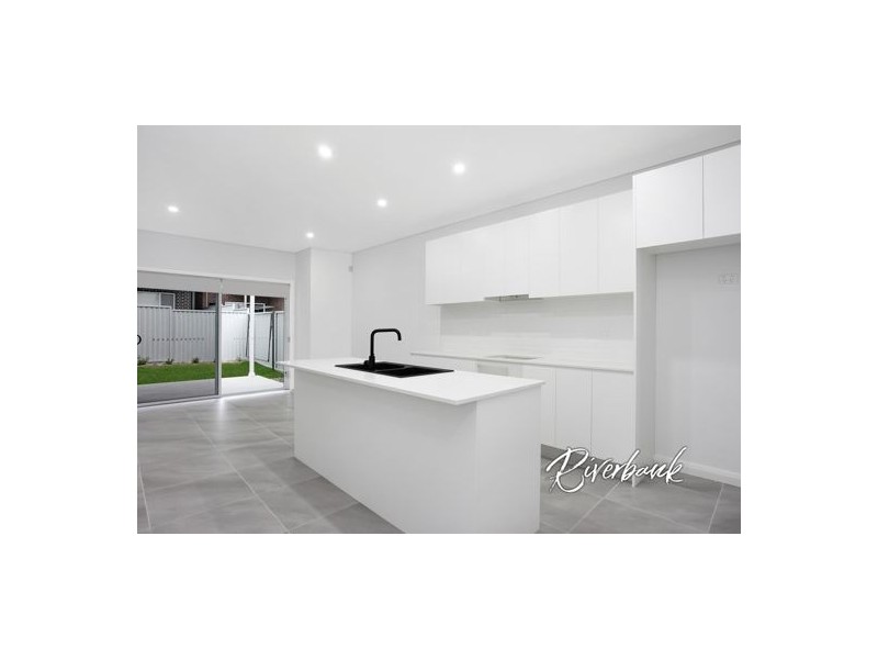 51 Deerubbin Drive, Glenmore Park NSW 2745