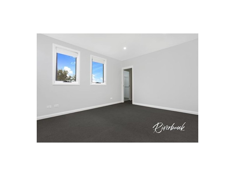 51 Deerubbin Drive, Glenmore Park NSW 2745