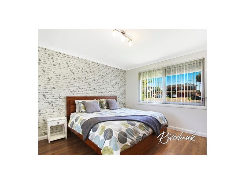 34 Ivan St, Greystanes NSW 2145