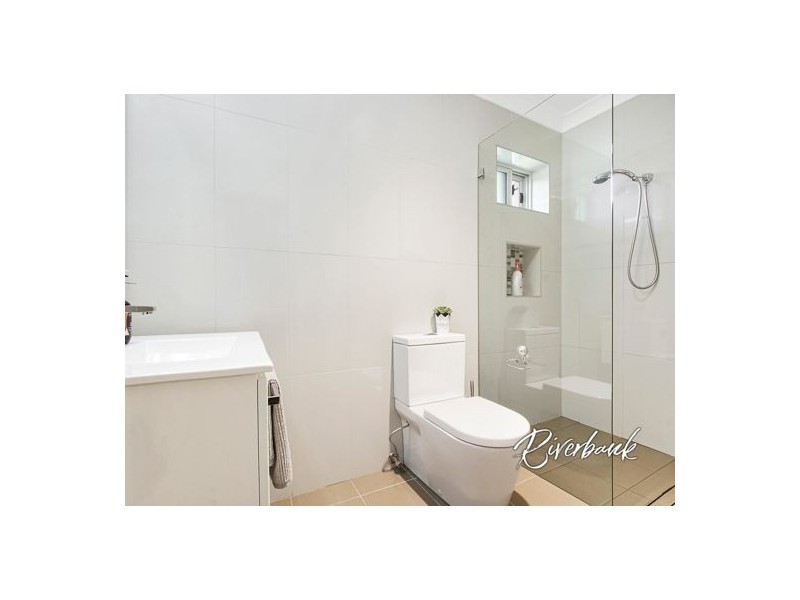 34 Ivan St, Greystanes NSW 2145