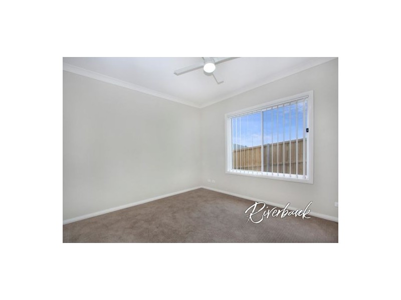 13 Teasdale Close, Elderslie NSW 2570