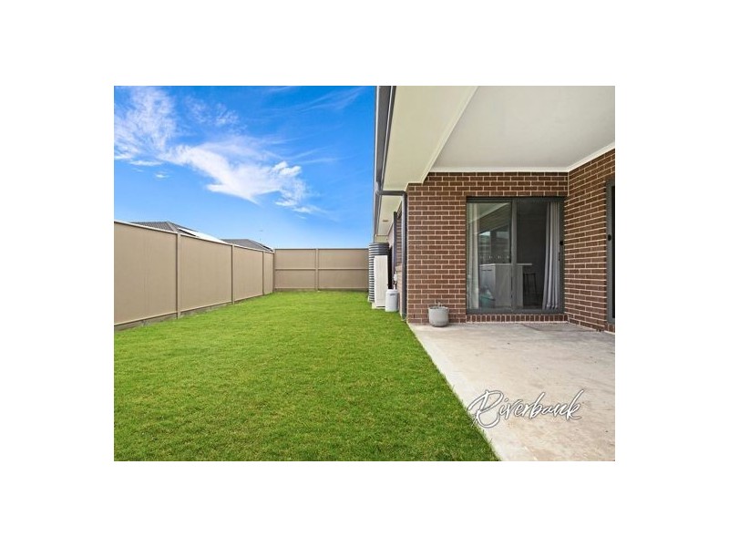34 McGovern Street, Spring Farm NSW 2570