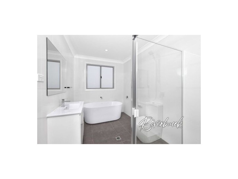 13 Glenholme Drive, Glenmore Park NSW 2745