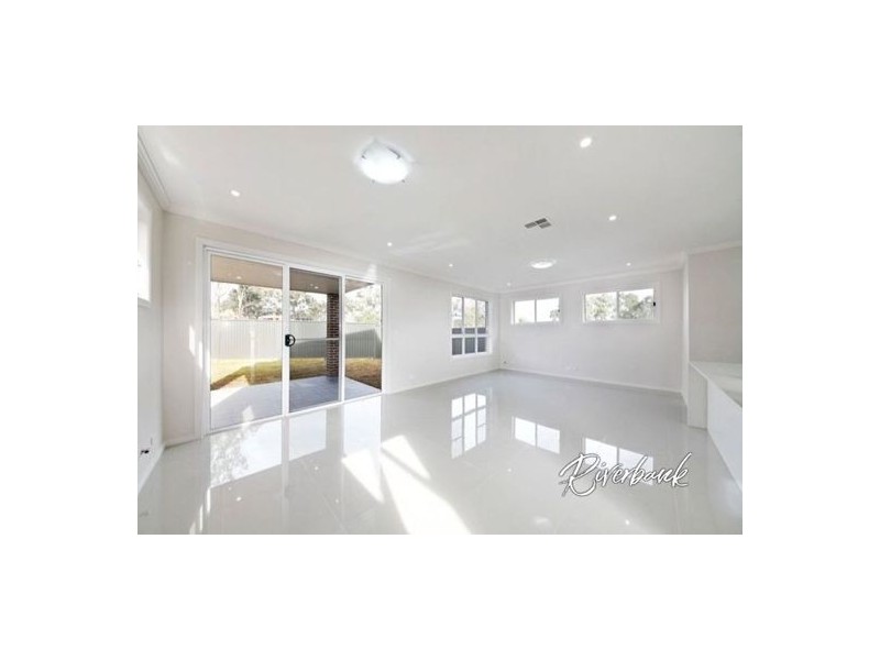 41 Tall Trees Dr, Glenmore Park NSW 2745