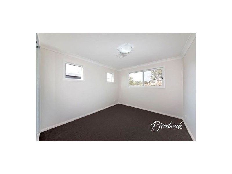 41 Tall Trees Dr, Glenmore Park NSW 2745