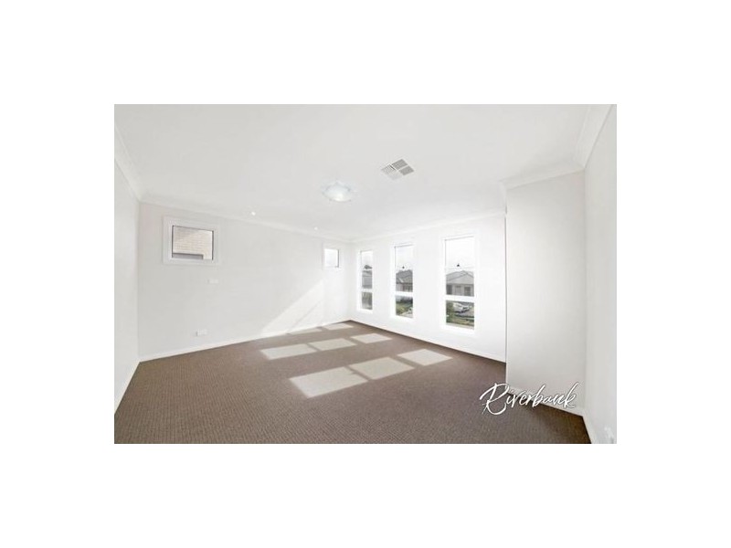 41 Tall Trees Dr, Glenmore Park NSW 2745
