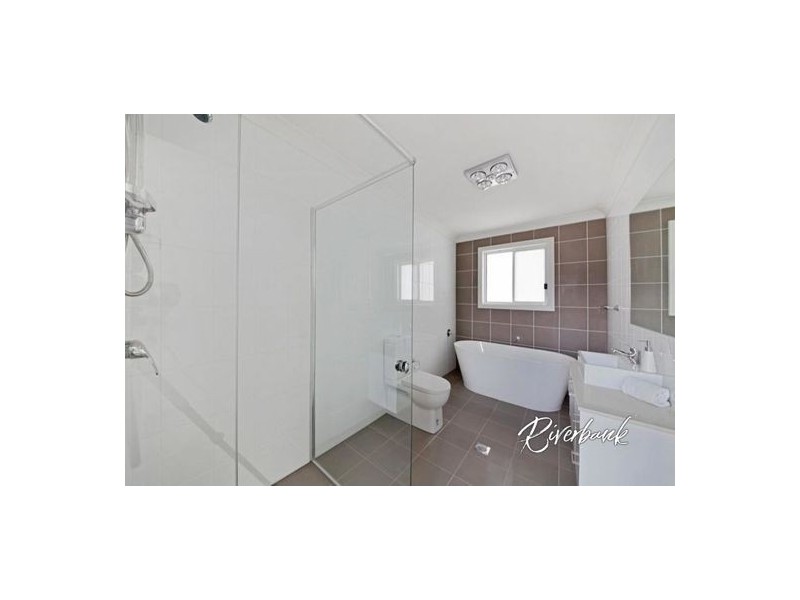 41 Tall Trees Dr, Glenmore Park NSW 2745