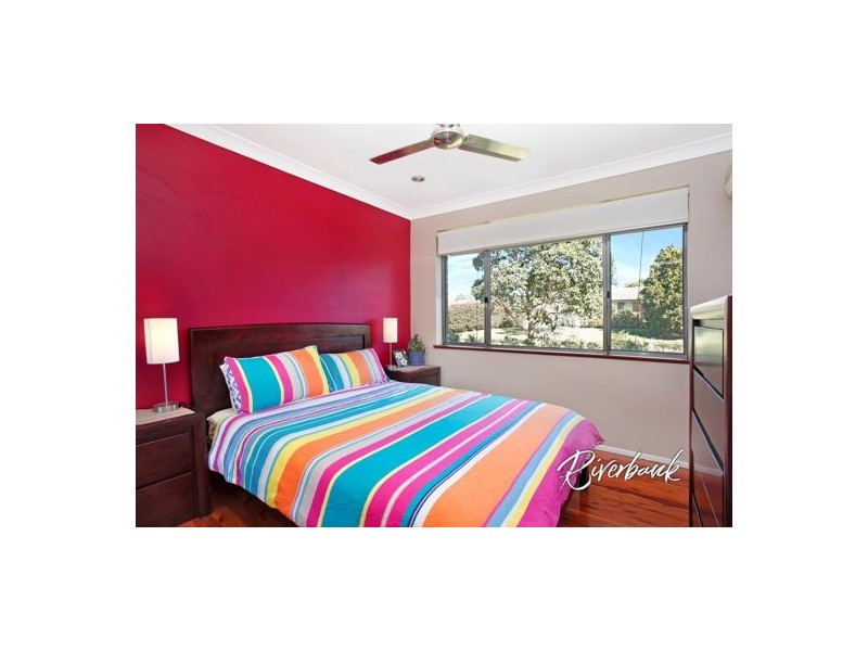 20 Memphis Crescent, Toongabbie NSW 2146