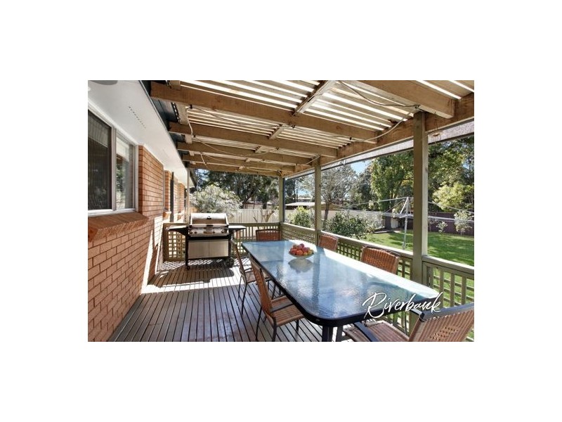 20 Memphis Crescent, Toongabbie NSW 2146