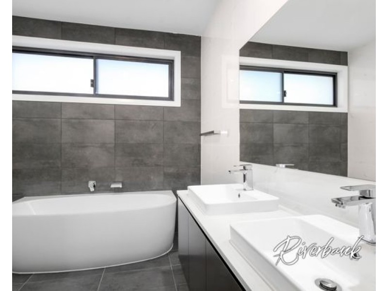 25 Winnima Circuit, Pemulwuy NSW 2145