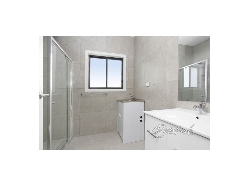 8A Rowena Street, Greystanes NSW 2145