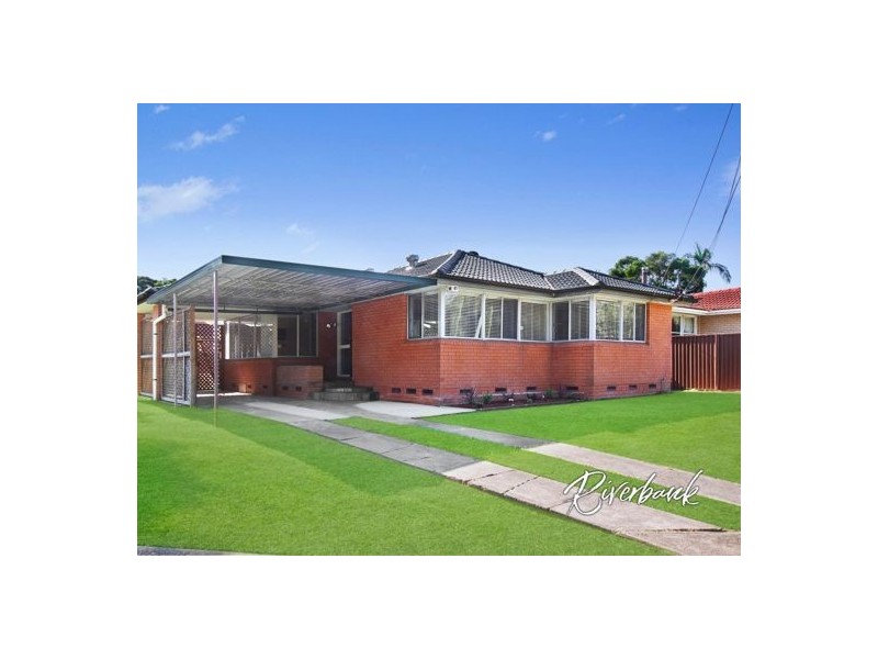 5 Memphis Crescent, Toongabbie NSW 2146
