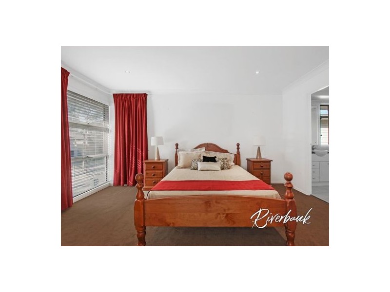 18 Parish Street, Pemulwuy NSW 2145