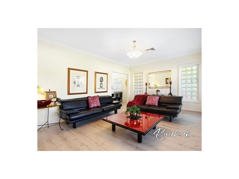 8 Rochford Way, Cherrybrook NSW 2126