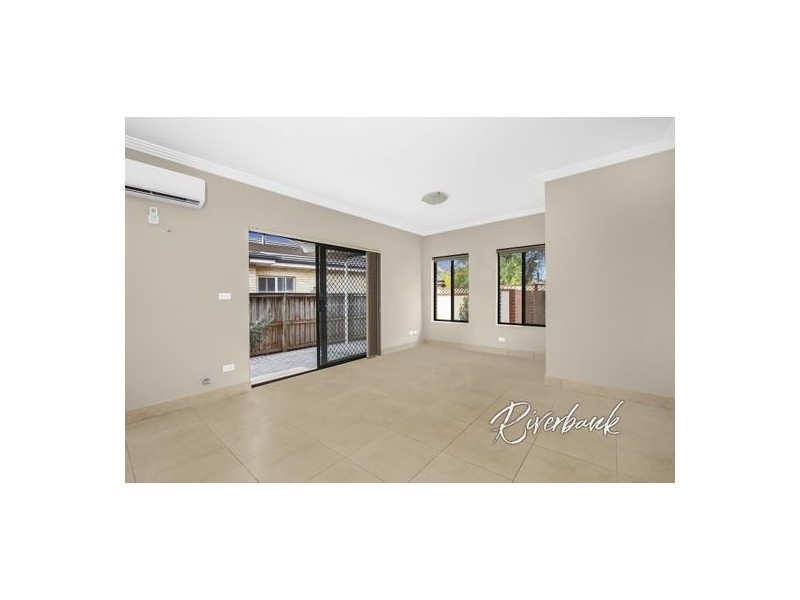 2/3 Wirralee Street, South Wentworthville NSW 2145