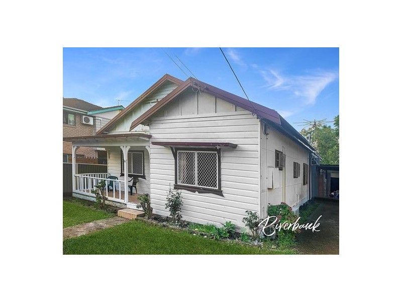 15 Lansdowne Street, Merrylands NSW 2160