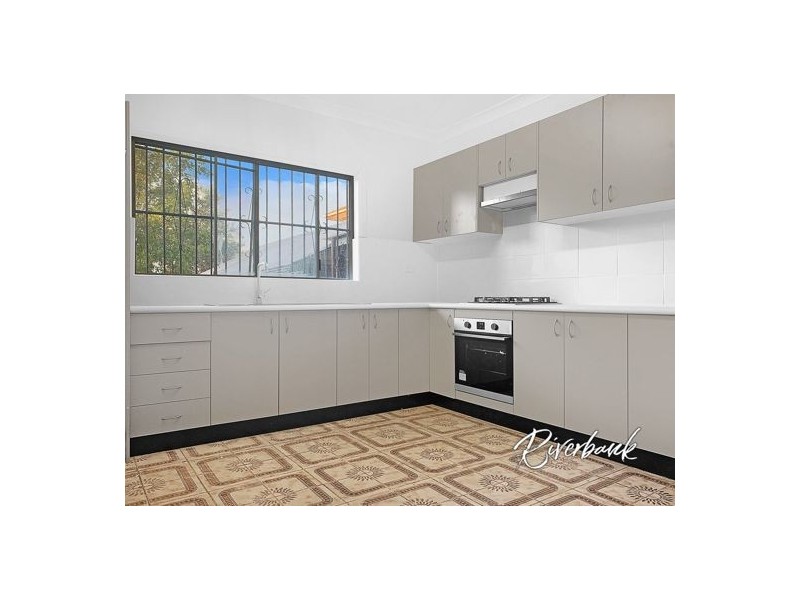 15 Lansdowne Street, Merrylands NSW 2160