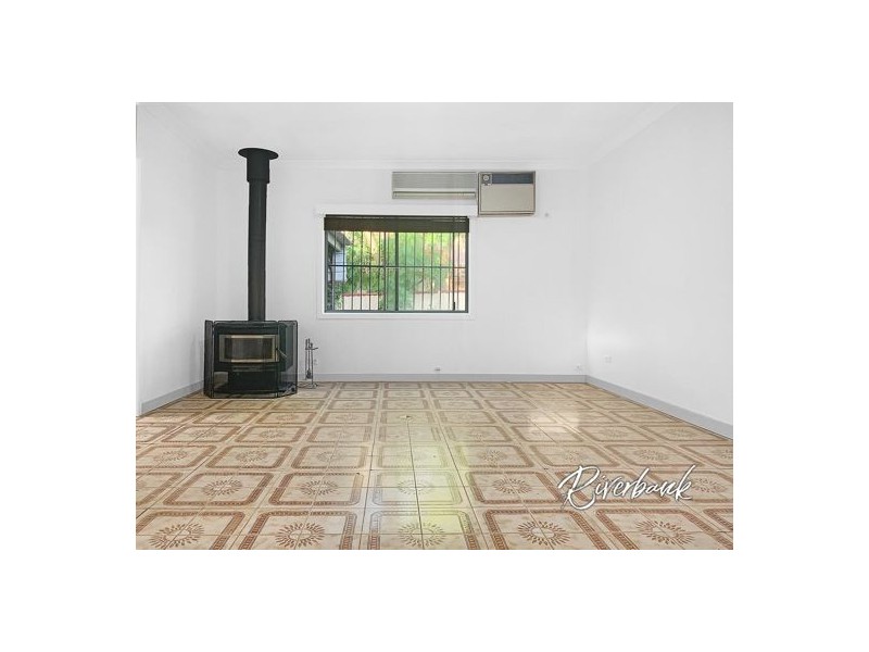 15 Lansdowne Street, Merrylands NSW 2160