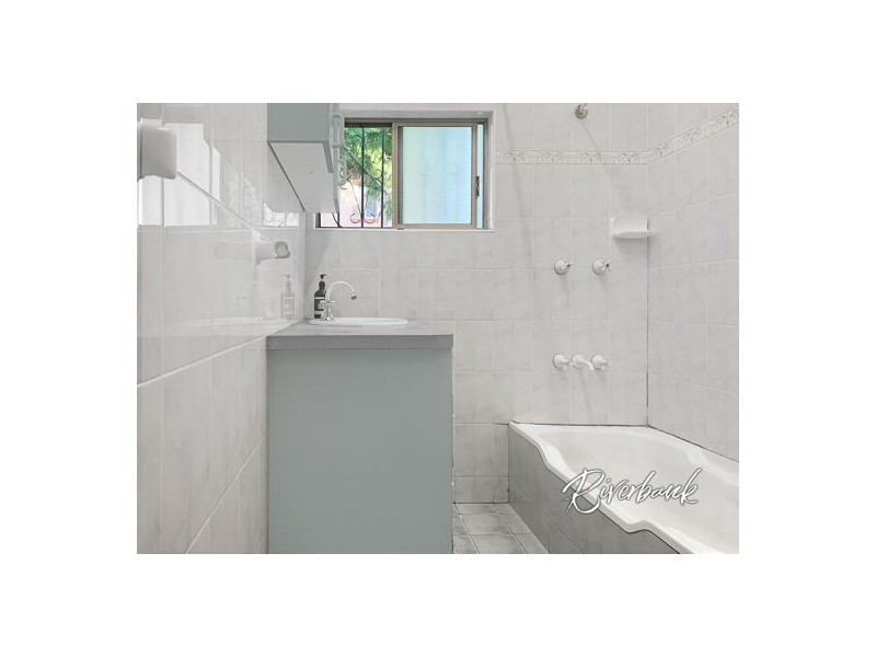 15 Lansdowne Street, Merrylands NSW 2160