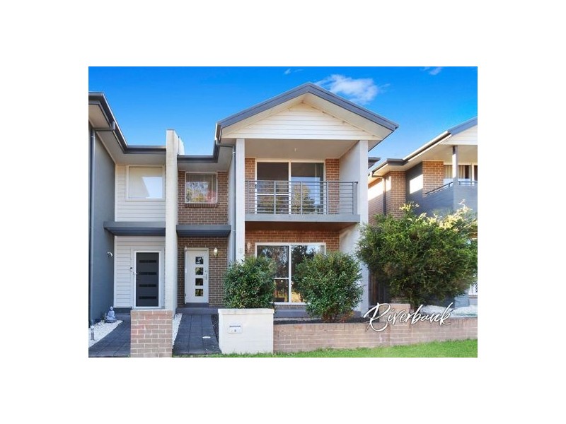 8 Driftway Drive, Pemulwuy NSW 2145