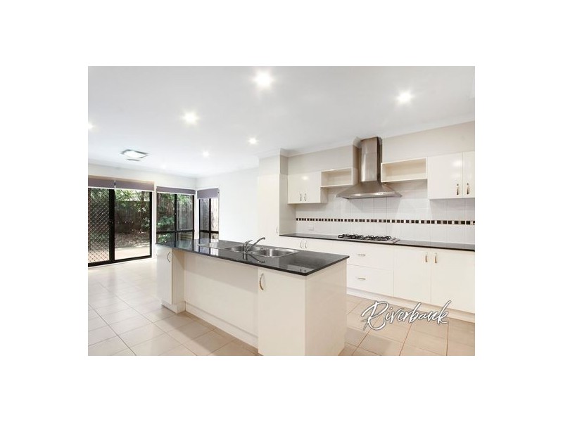 13 Pugh Avenue, Pemulwuy NSW 2145