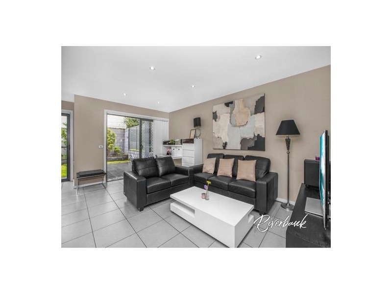 23 Burriang Way, Pemulwuy NSW 2145