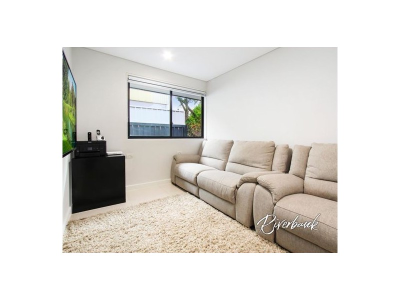 15 Roberta Street, Greystanes NSW 2145