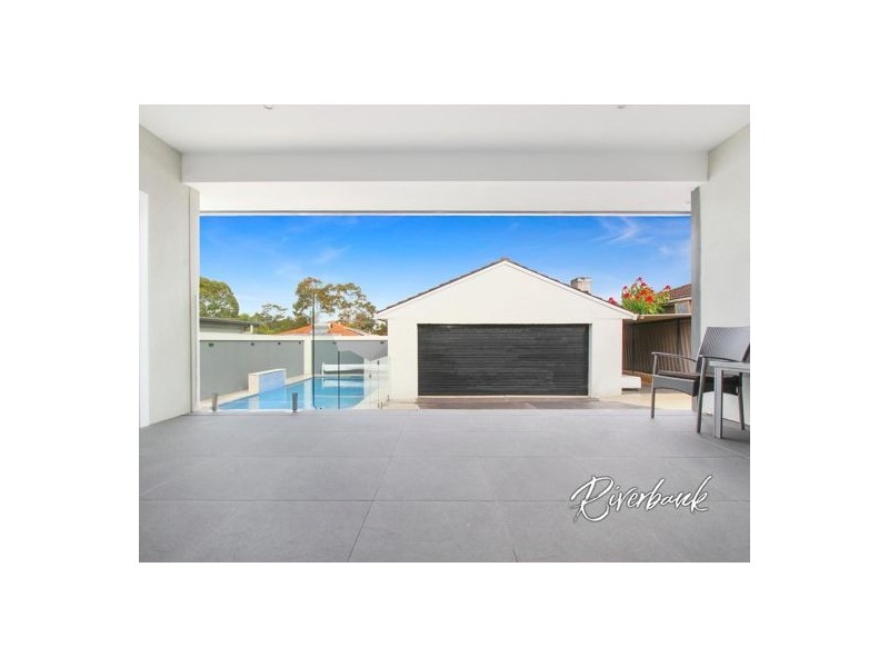 15 Roberta Street, Greystanes NSW 2145