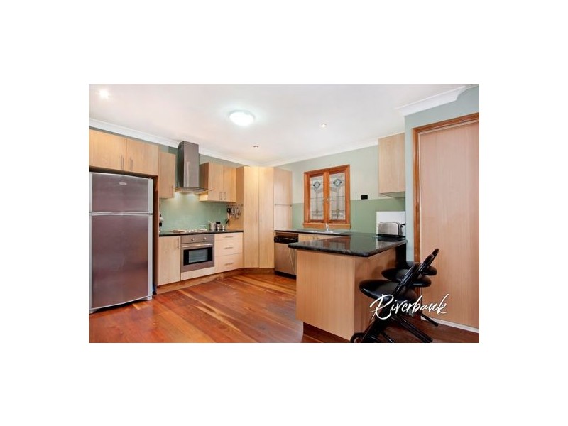 19 Queen Street, Guildford NSW 2161