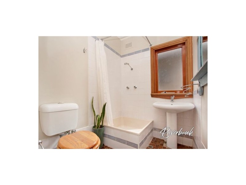 19 Queen Street, Guildford NSW 2161