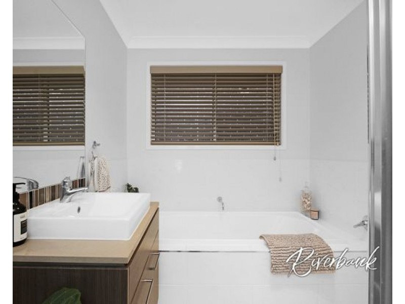 17 Nijong Drive, Pemulwuy NSW 2145