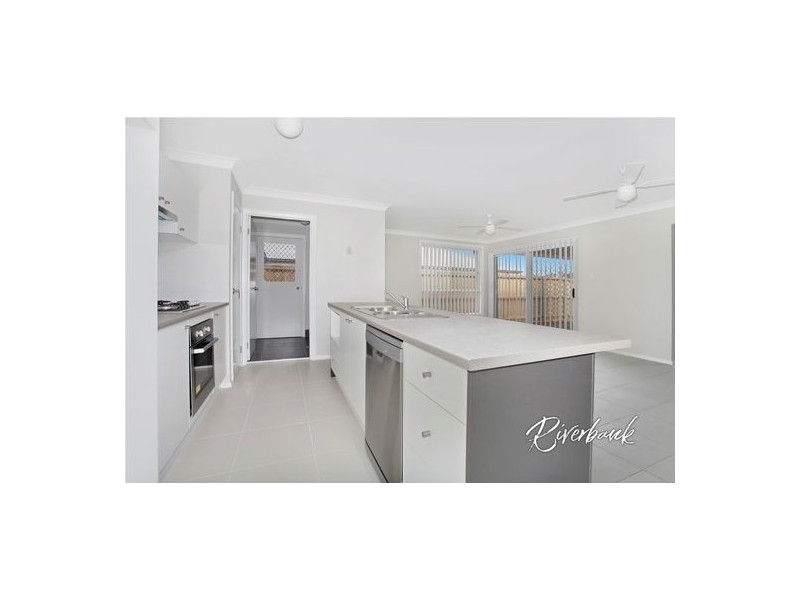 12 Fortune Street, Glenfield NSW 2167