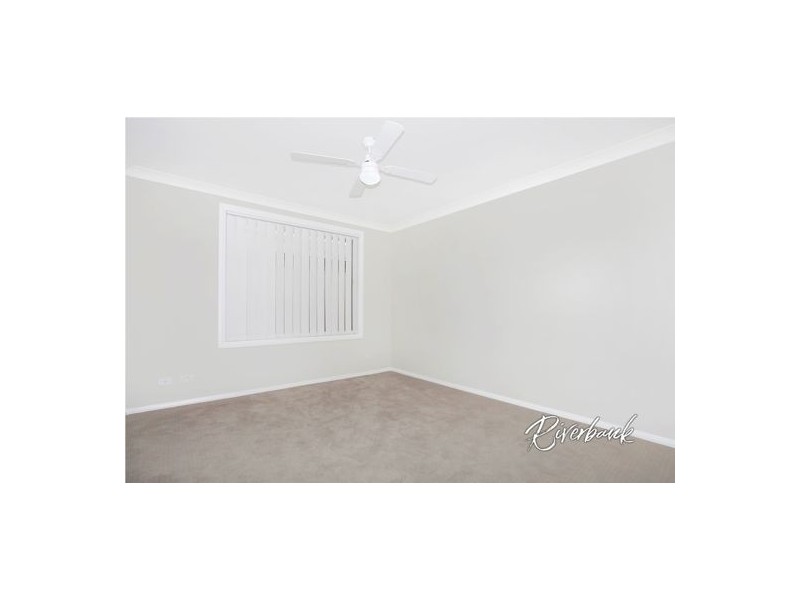 12 Fortune Street, Glenfield NSW 2167