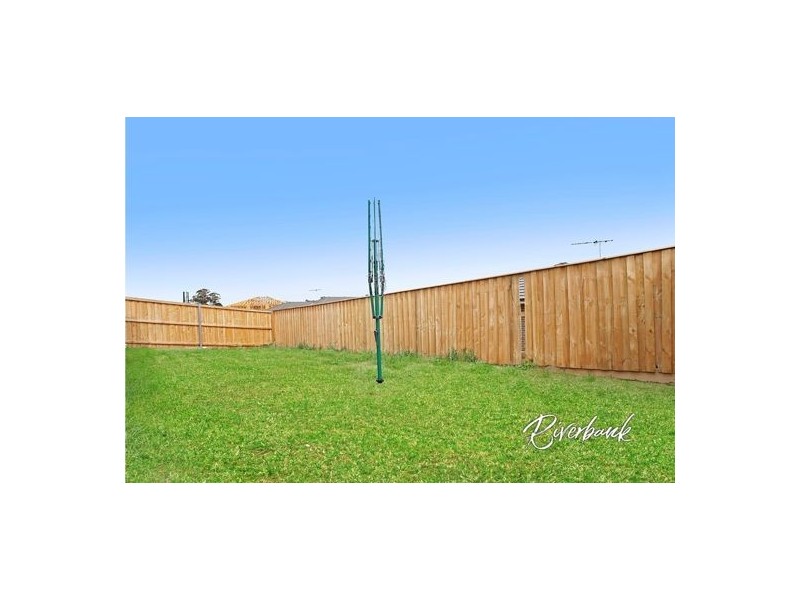 12 Fortune Street, Glenfield NSW 2167