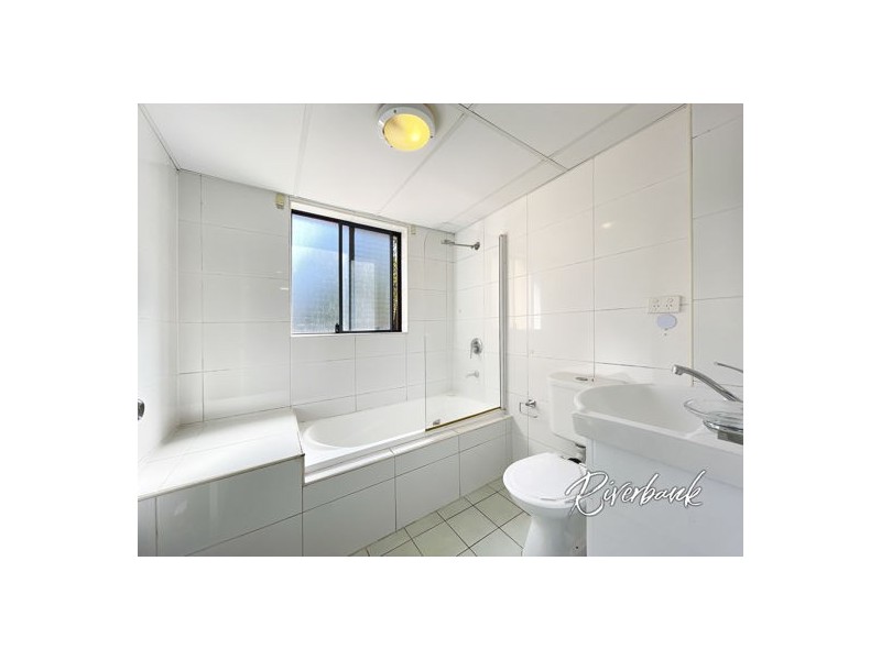 4/38-40 Memorial Road, Merrylands NSW 2160