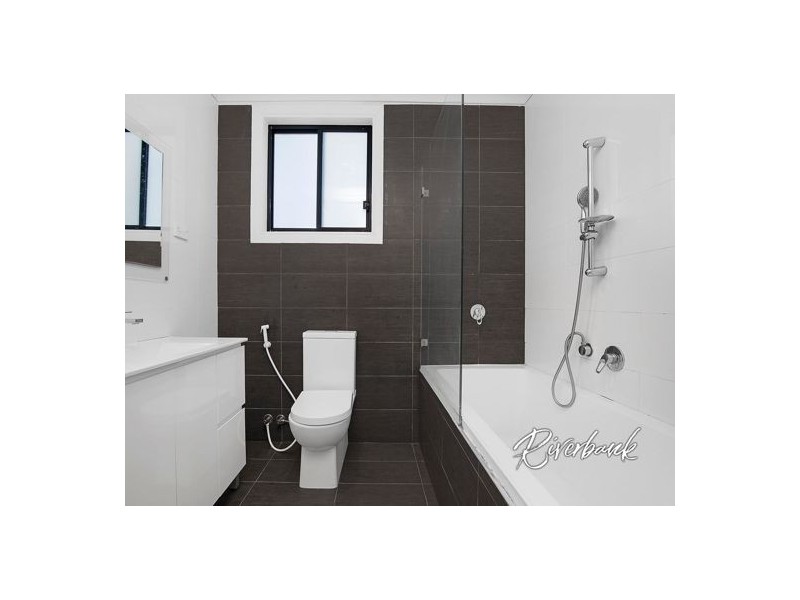 11 Bolton Street, Guildford NSW 2161