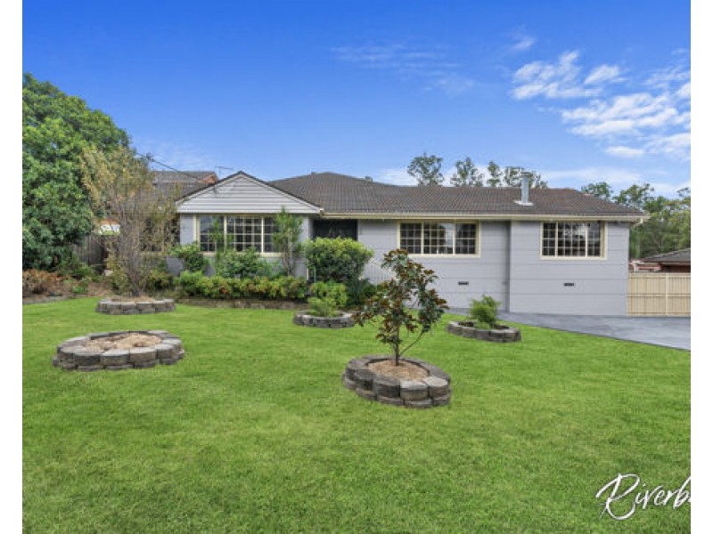 11 Grevillea Crescent, Greystanes NSW 2145