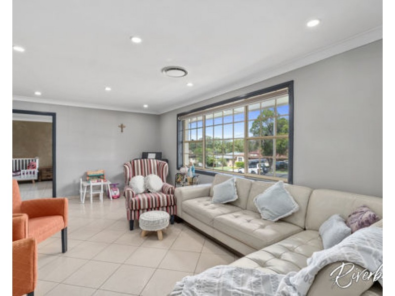 11 Grevillea Crescent, Greystanes NSW 2145