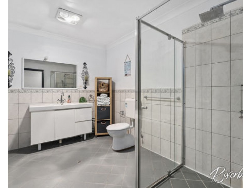 11 Grevillea Crescent, Greystanes NSW 2145